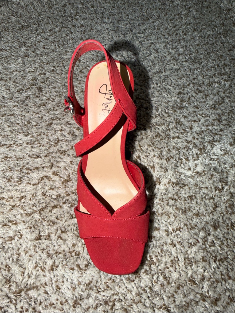 Red heels - Picture 2 of 5